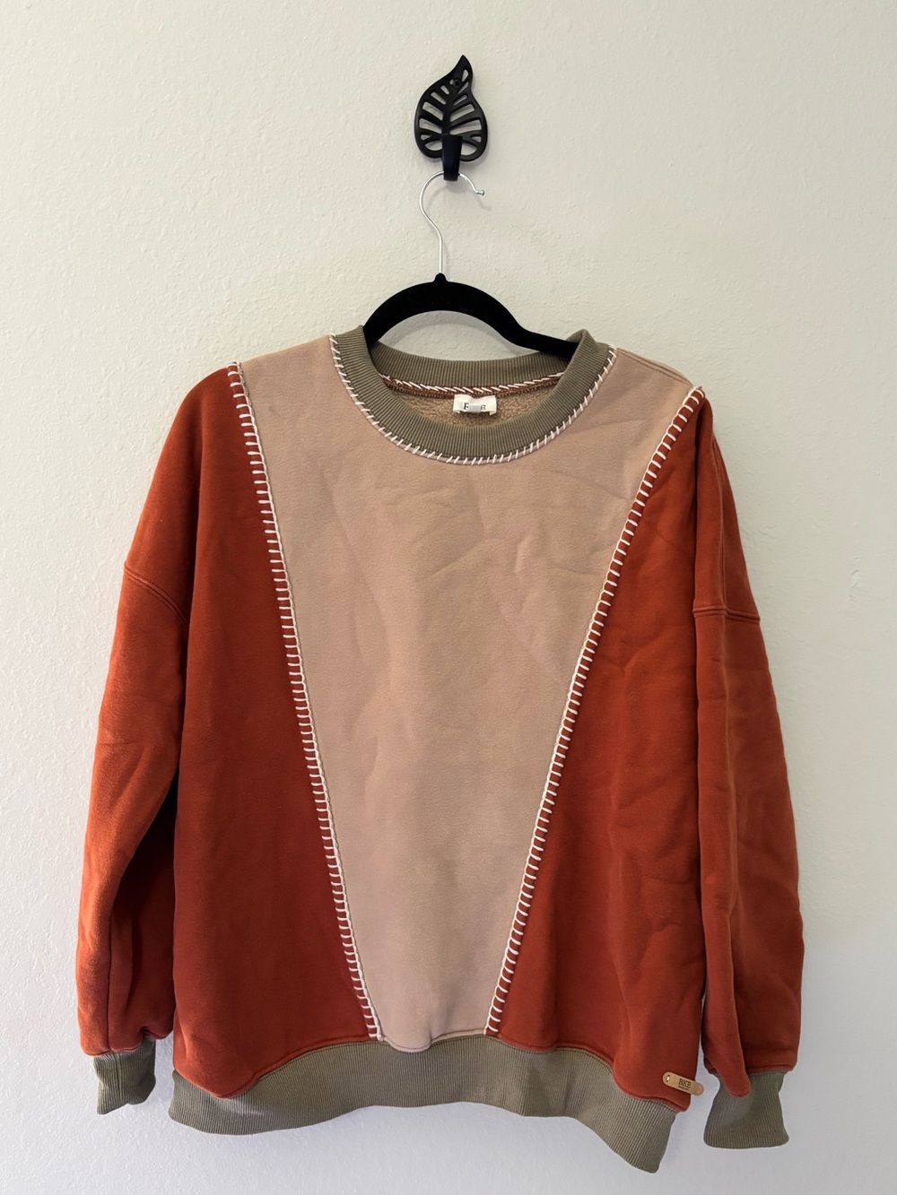 BKE Colorblock Whipstitch Sweatshirt Rust Tan Olive S